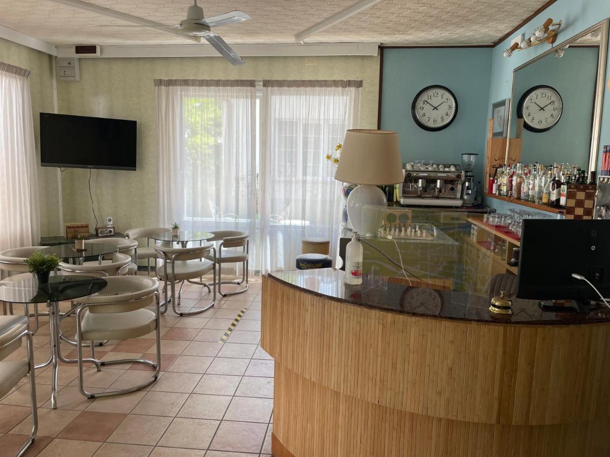 Hotel Aloha Cesenatico Zewnętrze zdjęcie